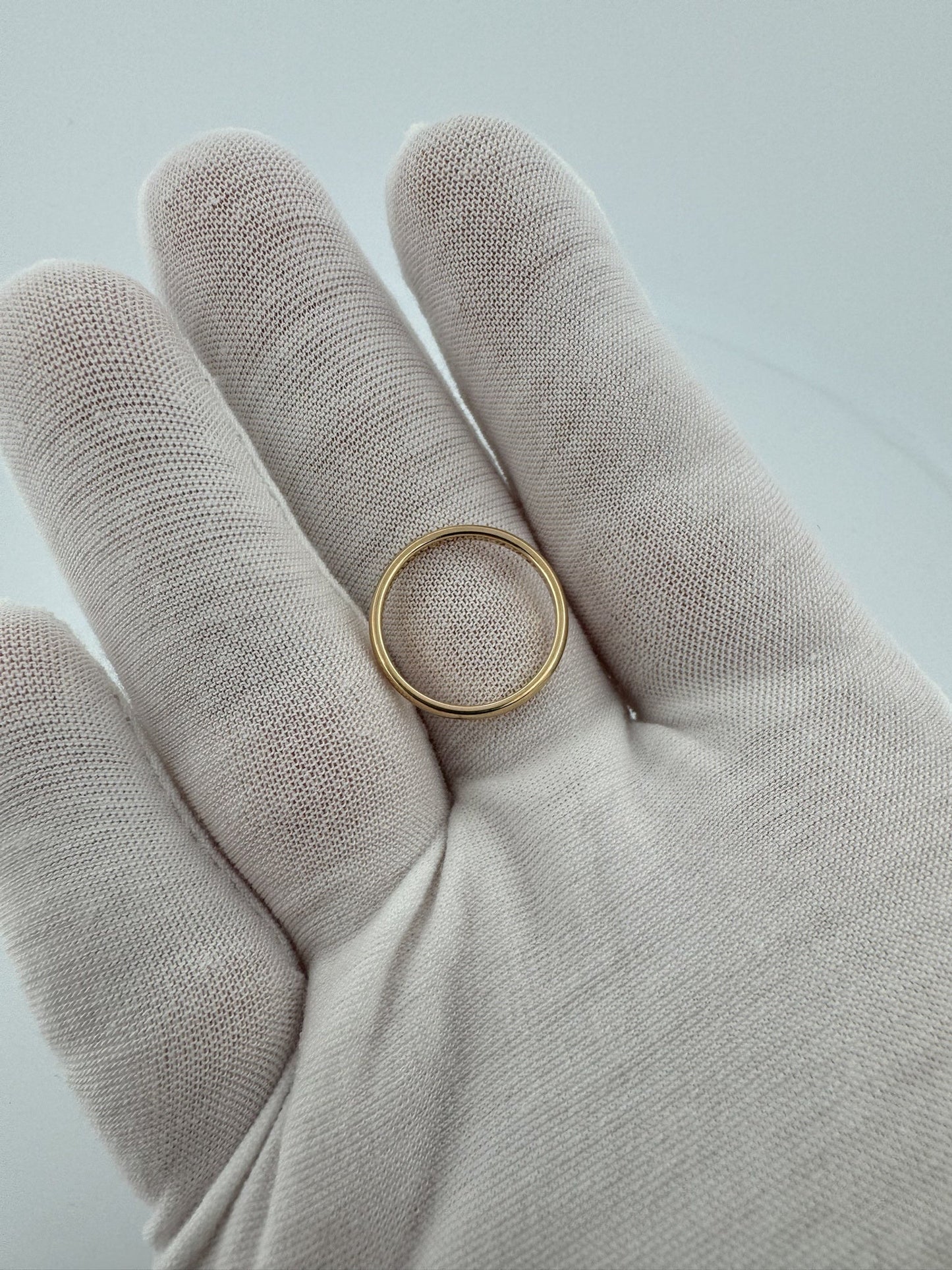 Size 6 14k Yellow Gold 2mm Comfort Fit Band 1.64g