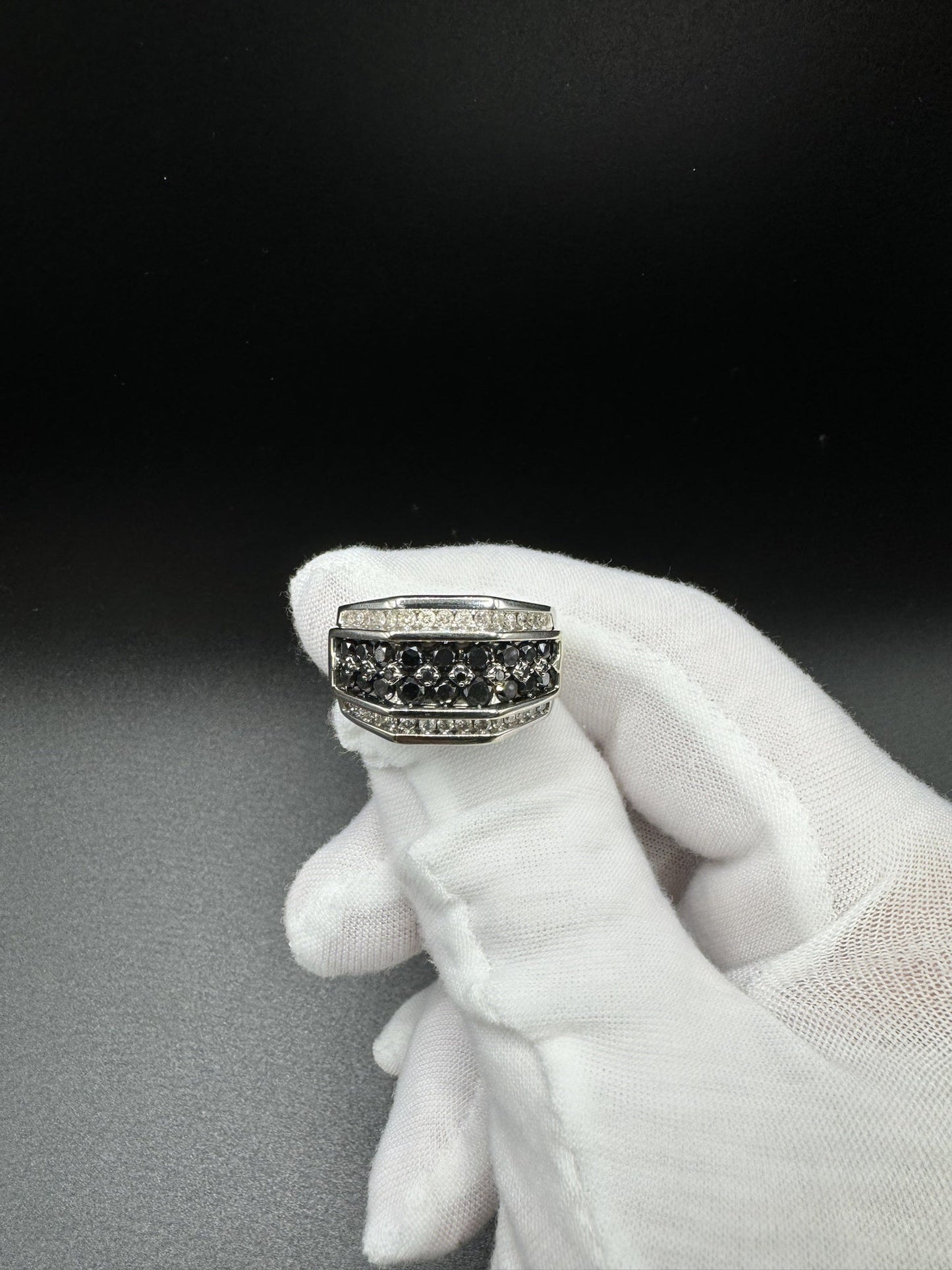 Size 10 10k White Gold est 1ctw Black Diamond & 1/3ctw Diamond Ring 10.2g