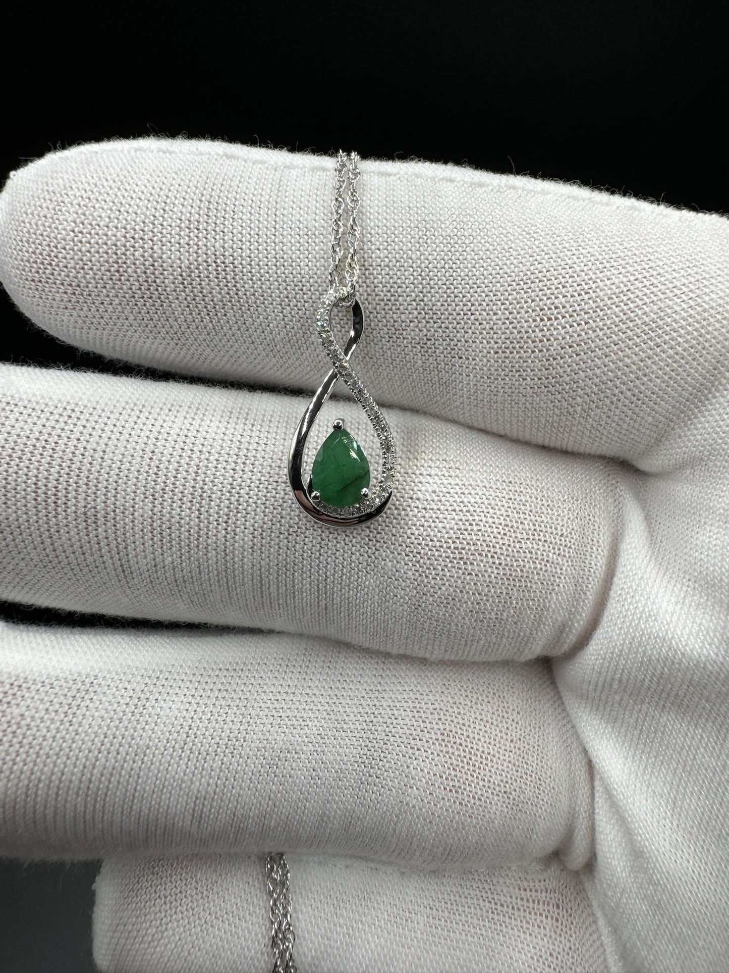 18” Silver Chain & Pear Shape Natural Emerald Pendant with 1/8ctw Natural Diamonds 2.1g