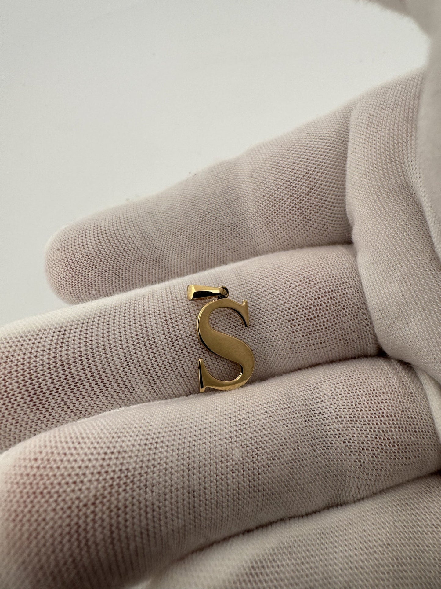 3/4” 14k Yellow Gold Letter S Pendant 2.2mm Bail .8g