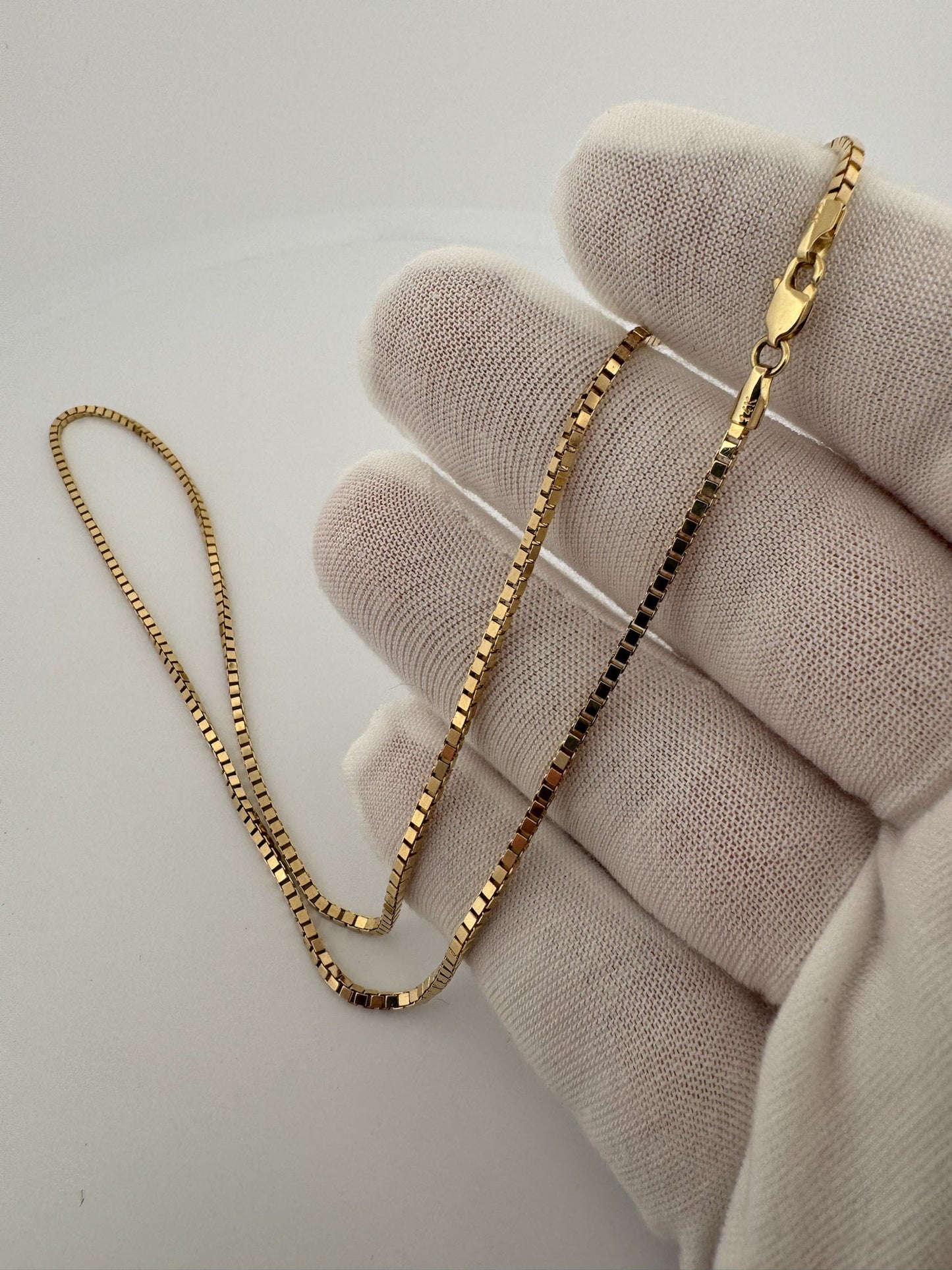 18” 14k Yellow Gold Box Chain 1.7mm 9.7g