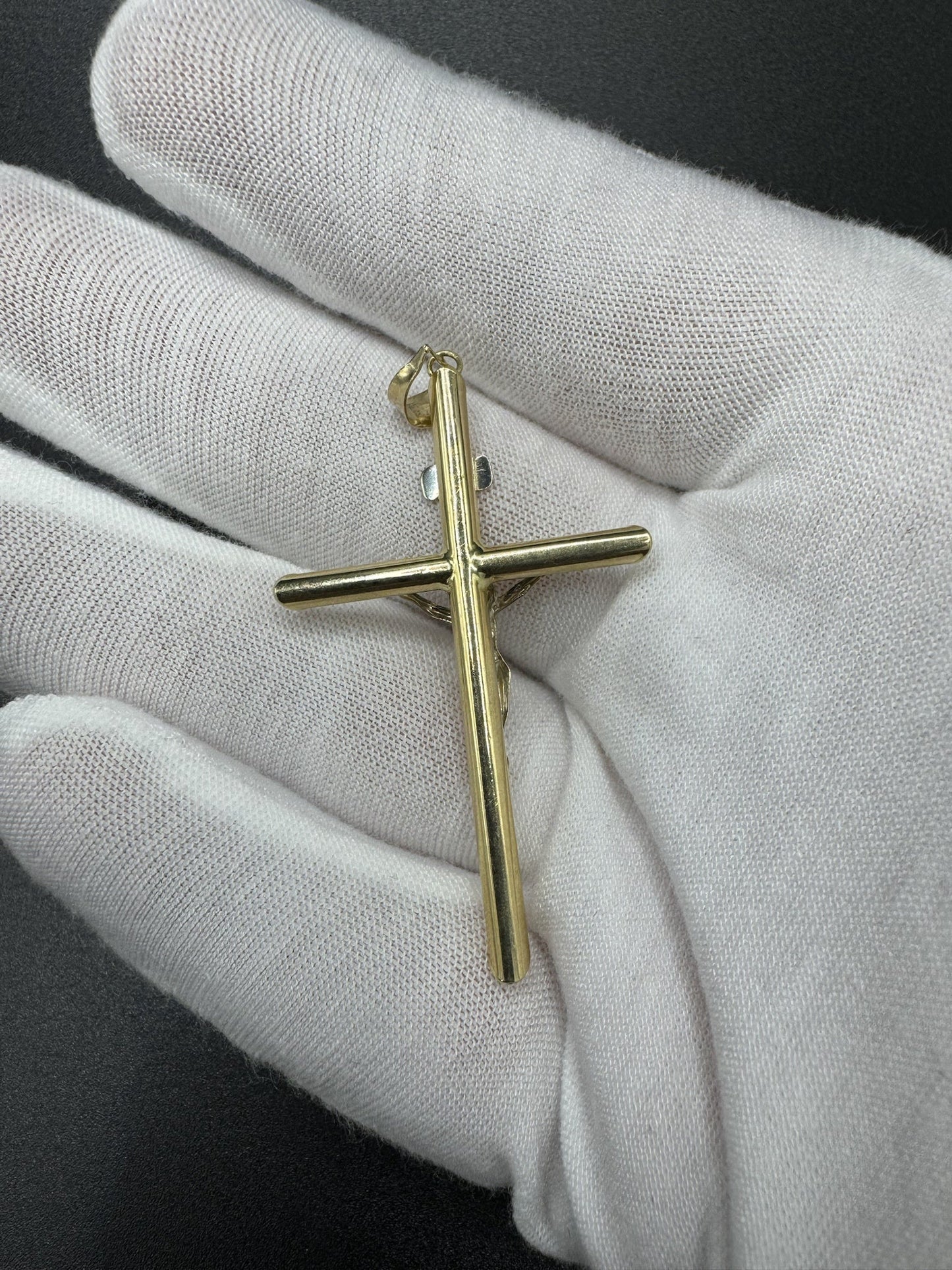 2.25” 14k Gold Round Cross/Crucifix 5.2mm Bail 2.22g