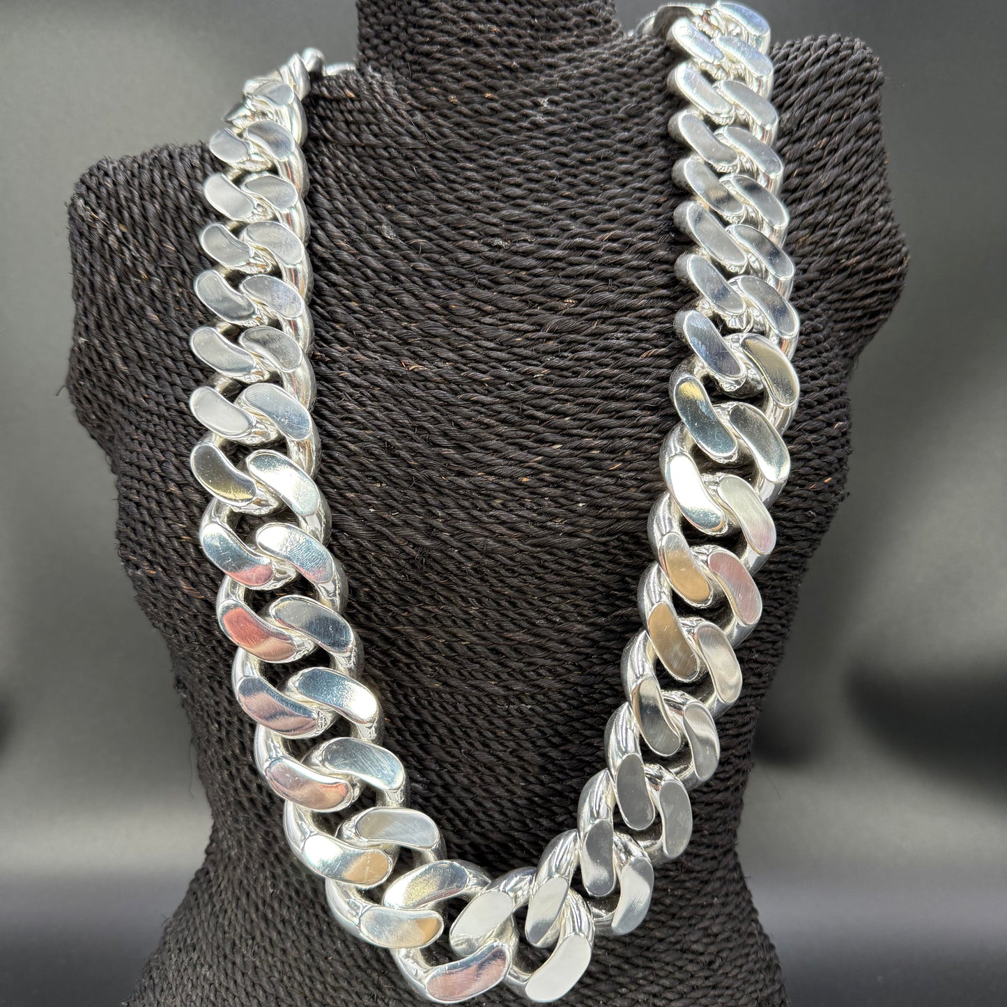 Curb 600 - 23.0mm - Sterling Silver Curb Chain Necklace