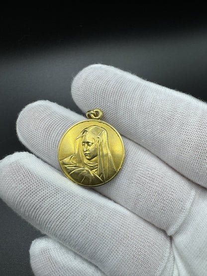 1” 18k Yellow Gold Mary Pendant 3.3mm Bail 6.6g