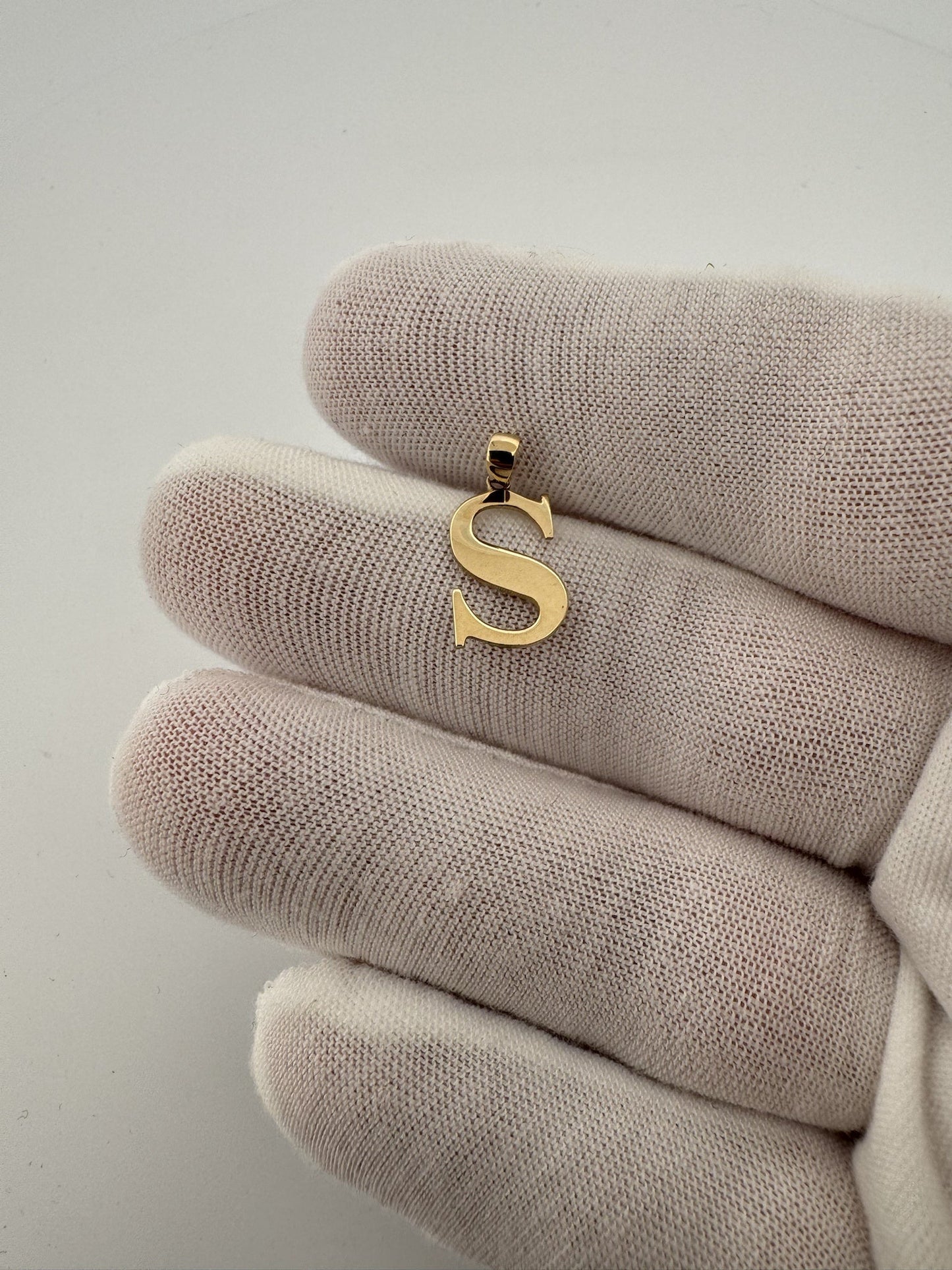 3/4” 14k Yellow Gold Letter S Pendant 2.2mm Bail .8g