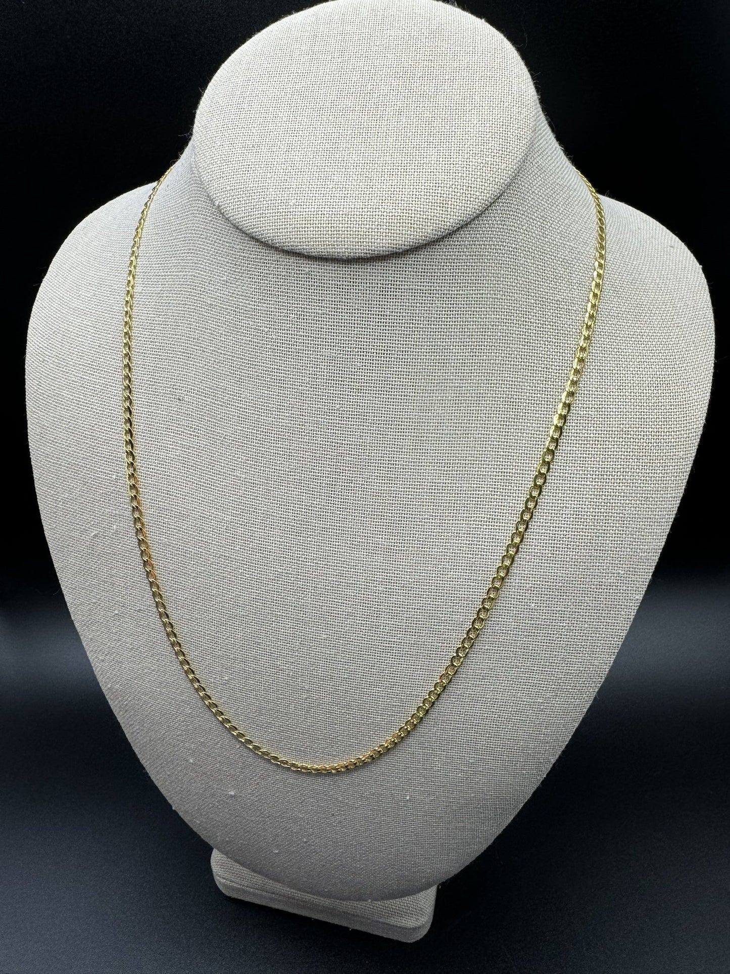 22” 14k Yellow Gold Curb 3mm 3.8g