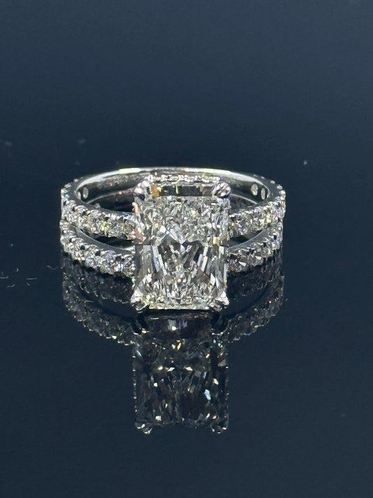 14k White Gold Radiant Diamond Bridal Set – 5.87ctw, Size 7