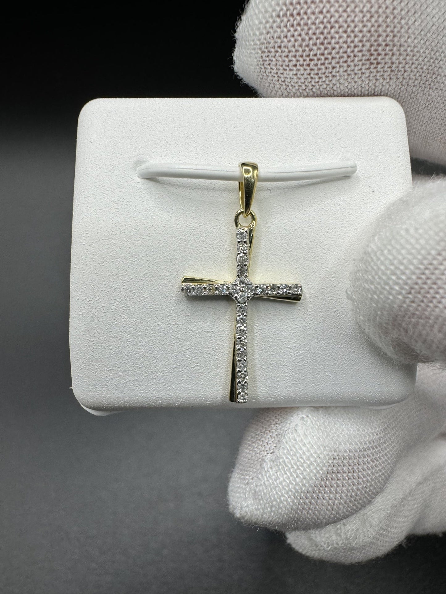 1” 10k Yellow Gold Cross 1/8ctw Natural Diamonds 2.2mm Bail .7g