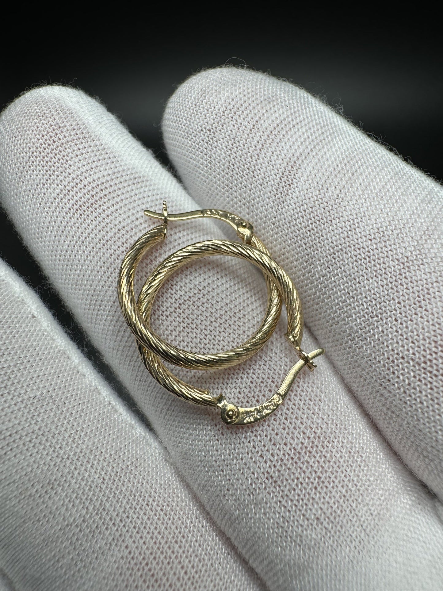 18mm 14k Yellow Gold Fancy Hoops/Huggies 1.55g
