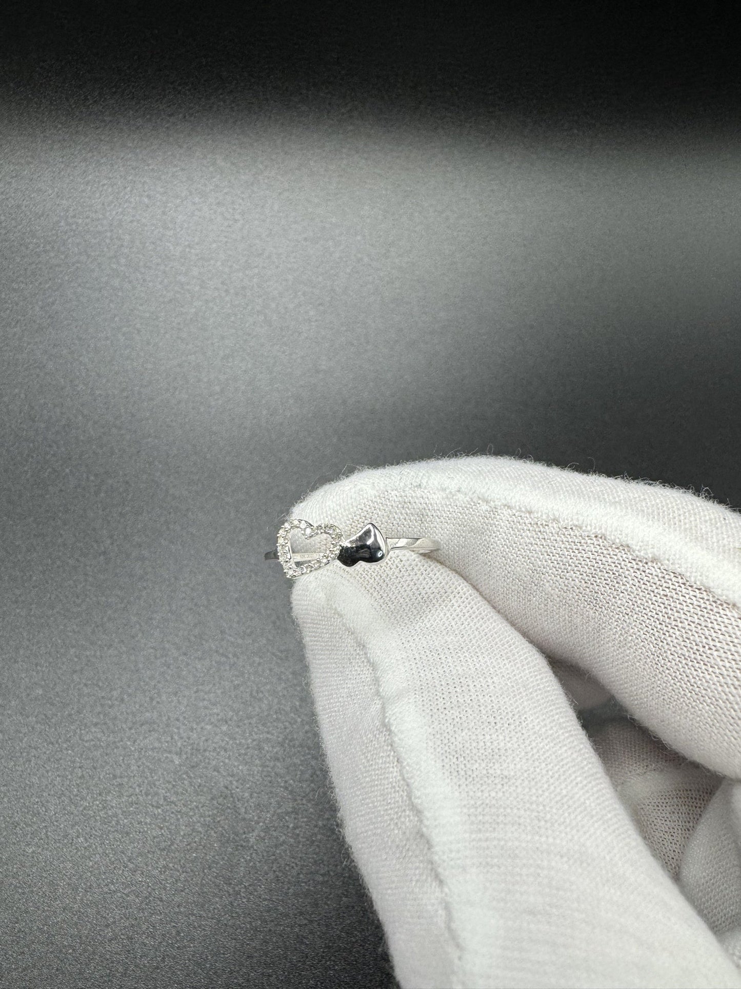 Size 7 10k White Gold Big & Little Heart Ring with Natural Diamonds .9g