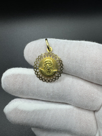 3/4” 14k Yellow Gold Round Reversible Jesus & Mary Pendant 3.5mm Bail 2.84