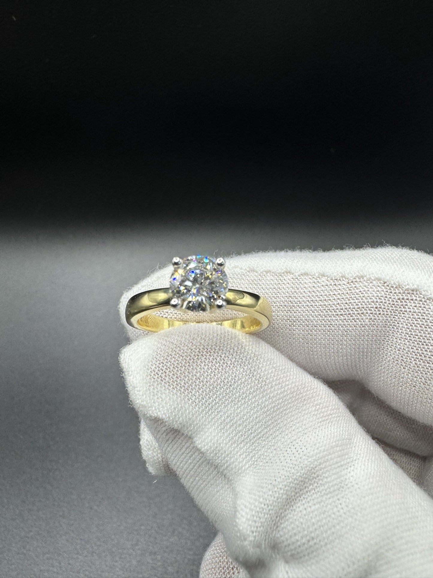 Size 7 14k Yellow Gold 3mm Band & 1ct Round VS/VVS Lab Diamond Solitaire 4.0g