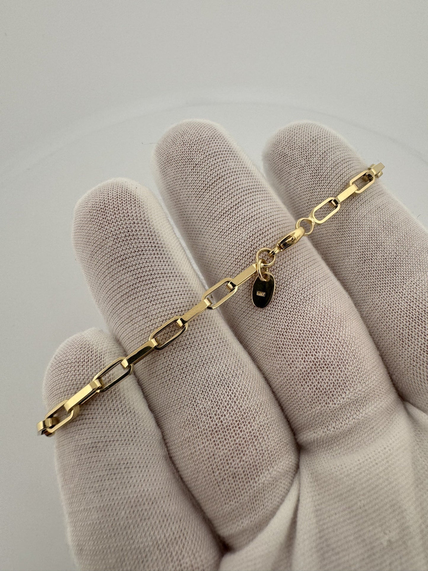 7.25” 14k Yellow Gold Paperclip 3mm 3.22g