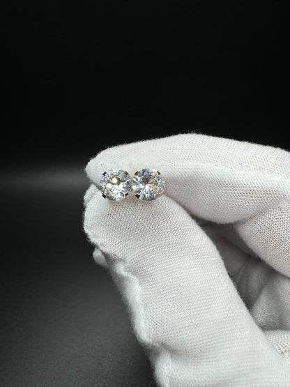 7mm 10k Yellow Gold Lab White Sapphire Studs 1.0g
