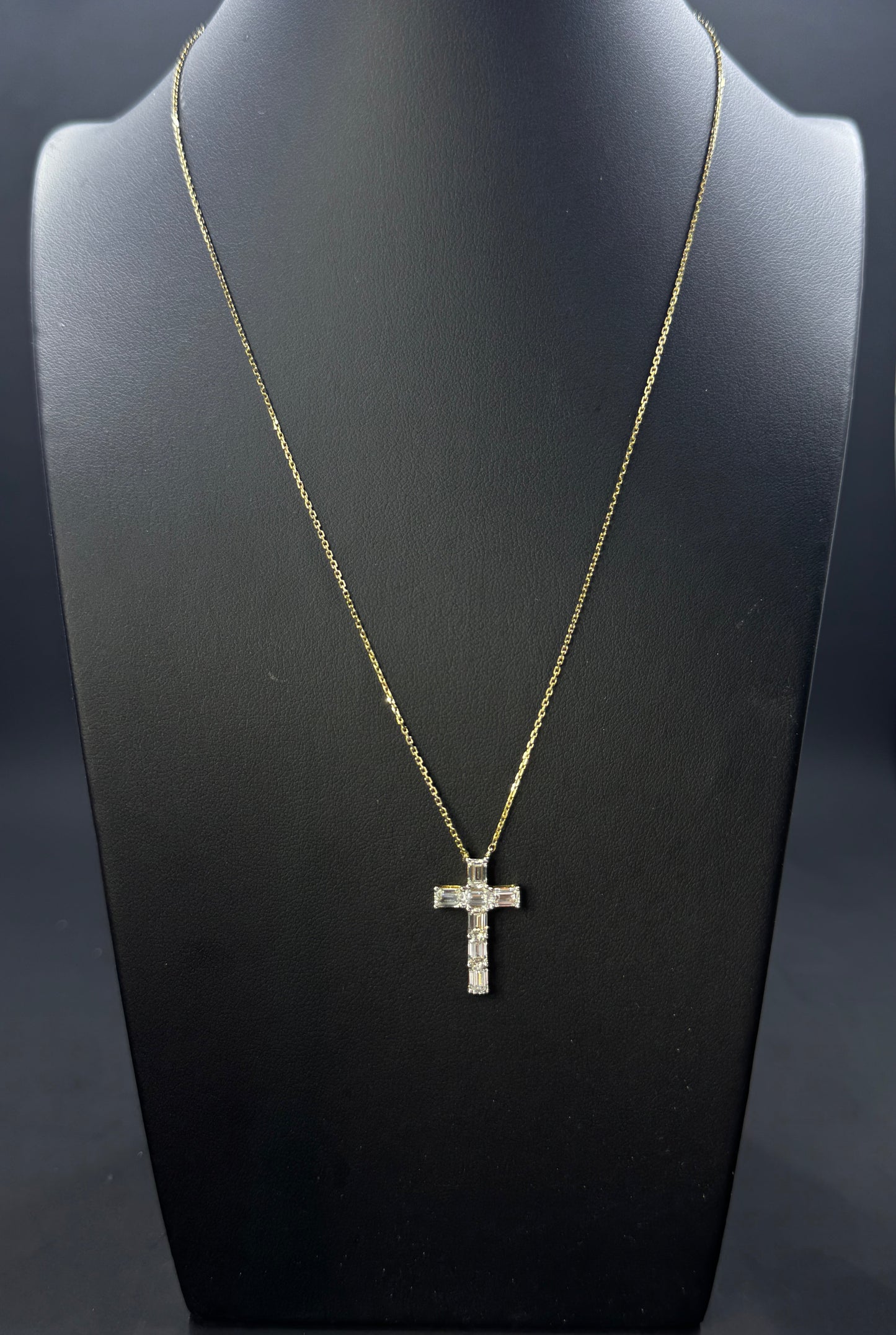 14k Yellow Gold 1.75ctw Lab-Grown Diamond Cross Necklace – 18"