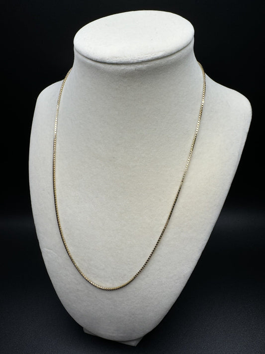 19” 14k Yellow Gold Box Chain 1.3mm 5.64g