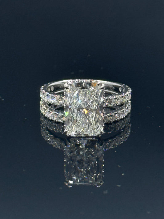 14k White Gold Radiant Diamond Bridal Set – 5.93ctw, Size 7