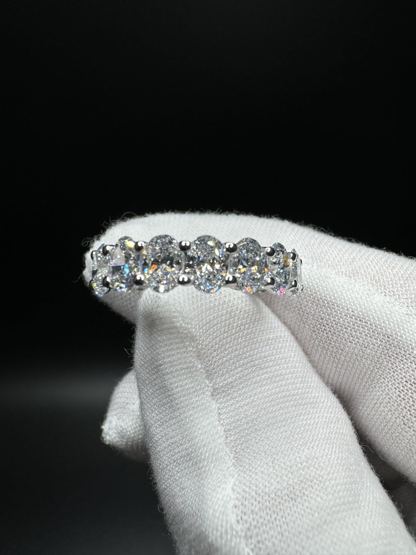 Size 7 Silver 2.25ctw 7 Stone Oval Lab Diamond Ring 2.6g