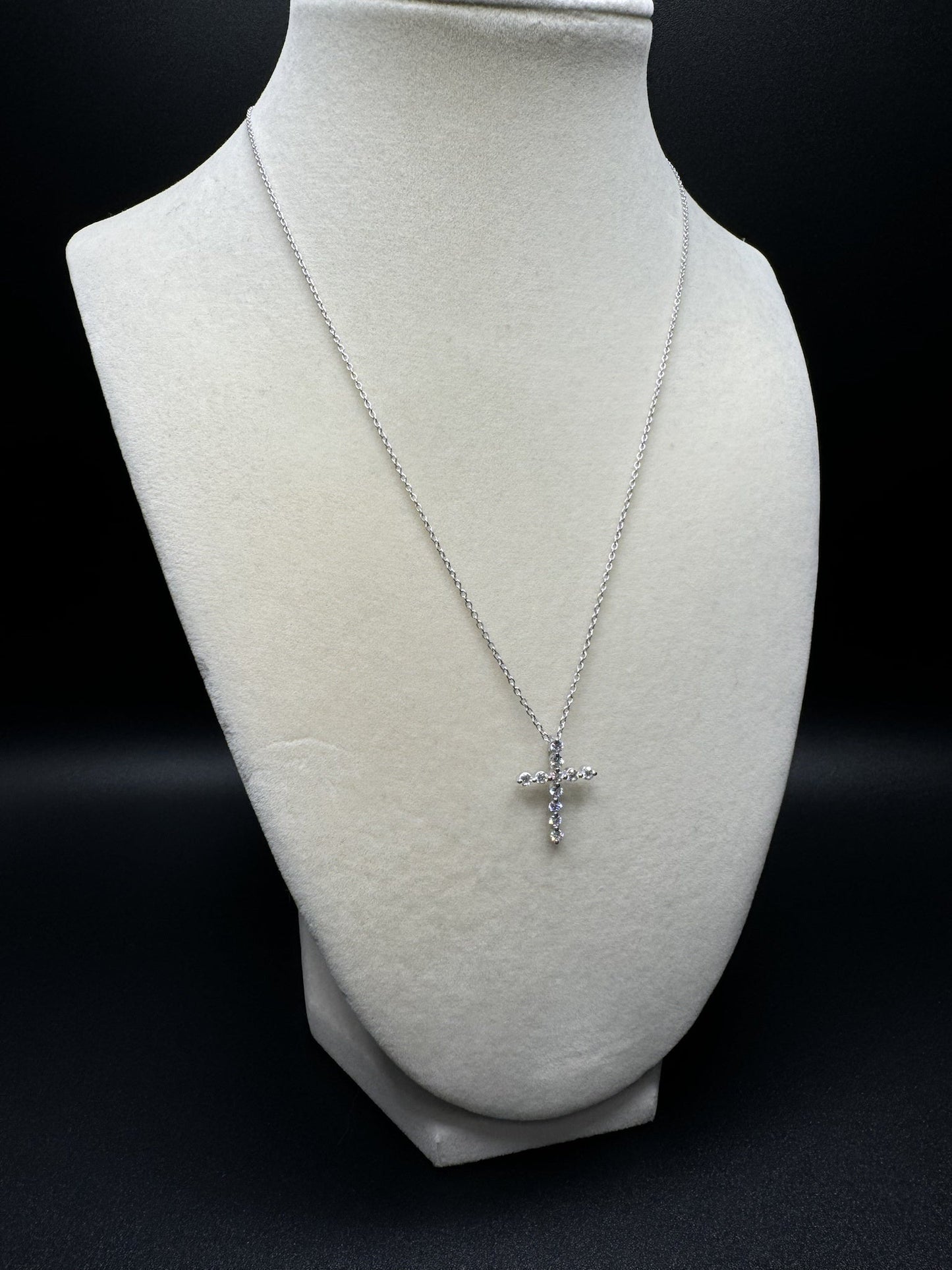 18-20” Silver Chain 3/4” .5ctw VS/VVS Lab Diamond Cross 2.8g