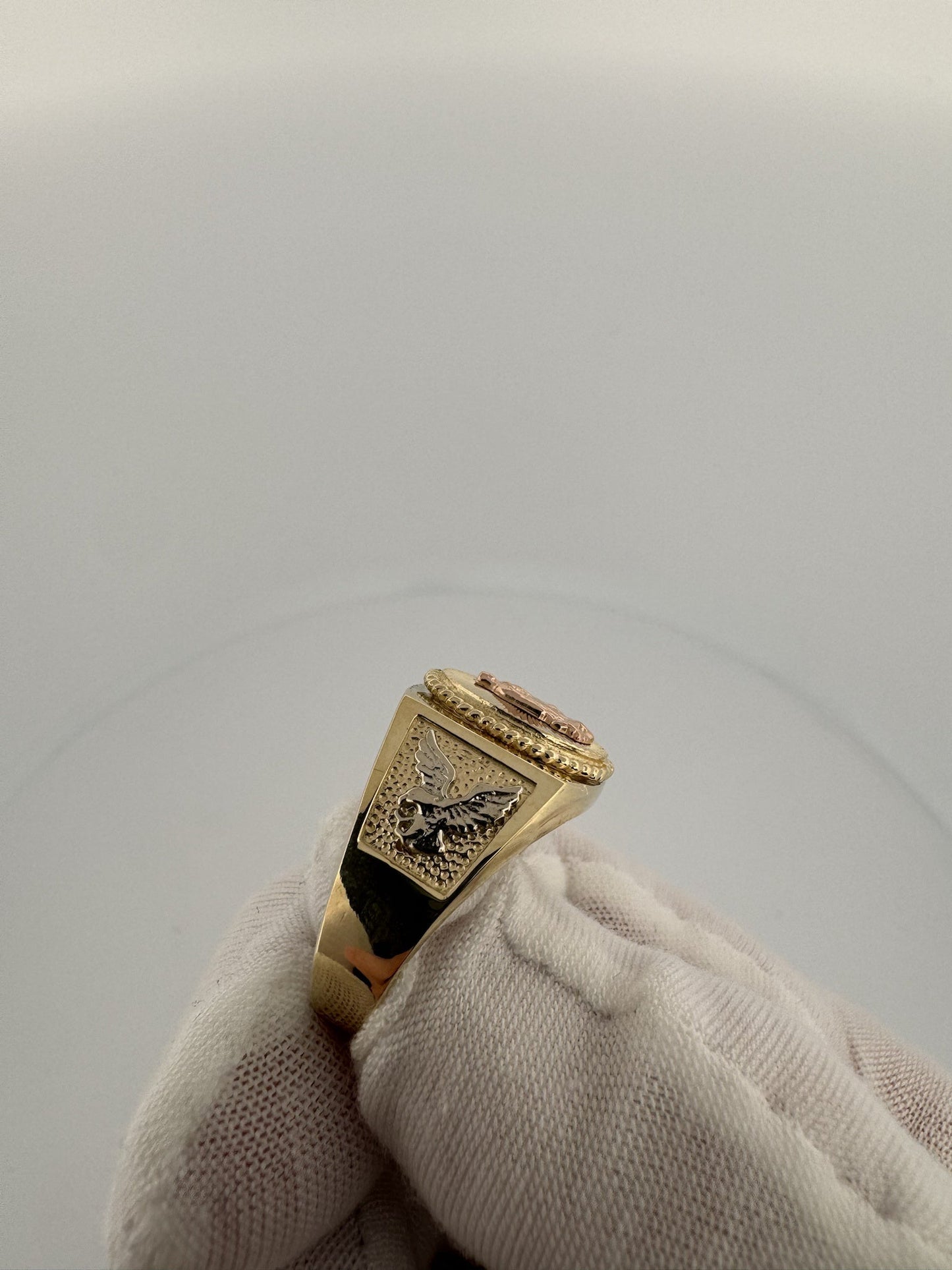 Size 11 10k Yellow Gold & Tri-Color Mary Ring 7.5g