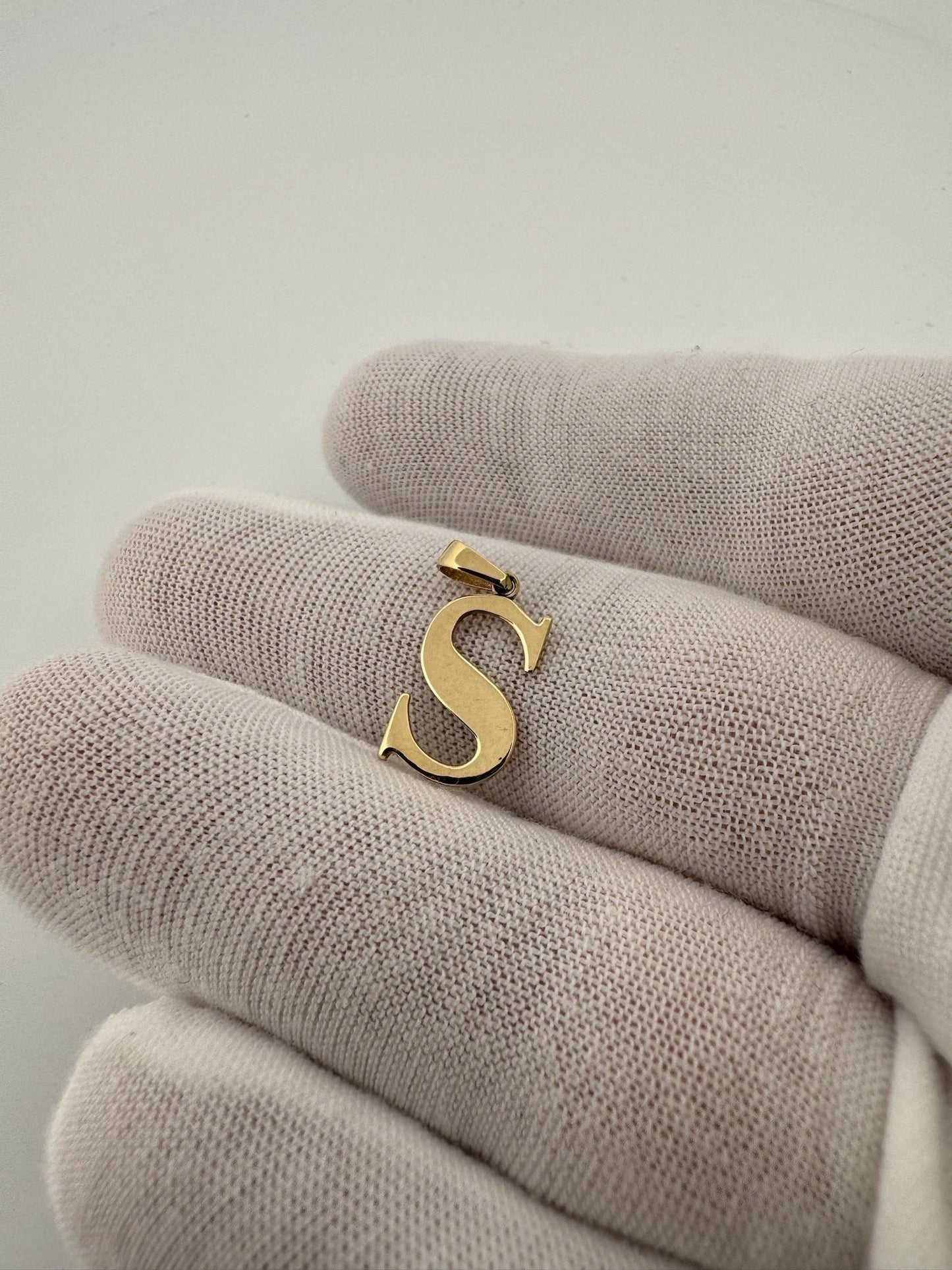 3/4” 14k Yellow Gold Letter S Pendant 2.2mm Bail .8g