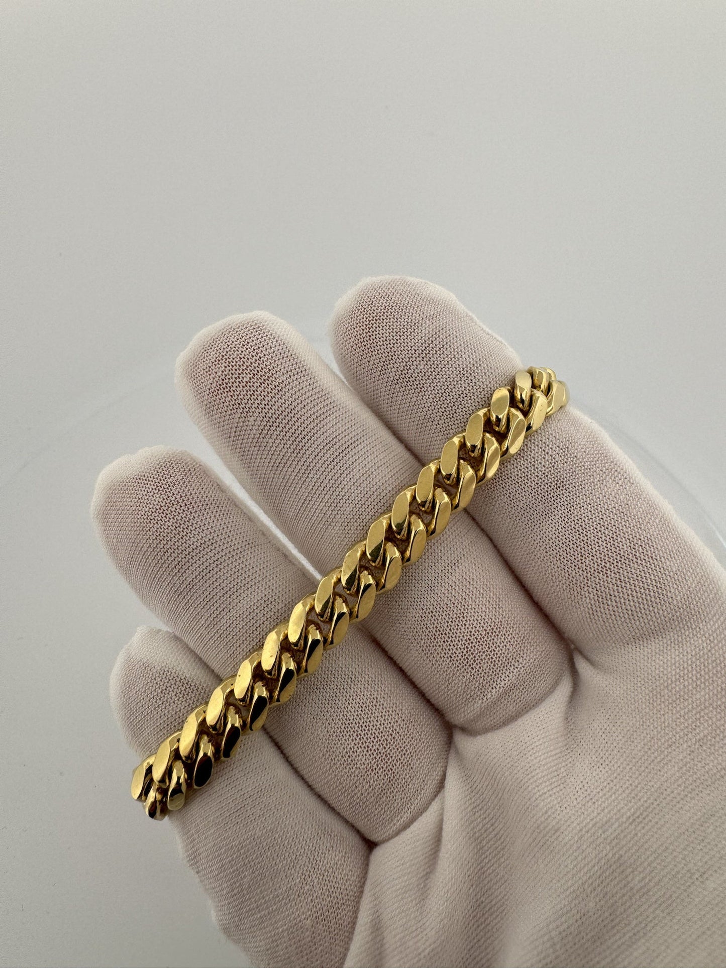 7.5” 14k Yellow Gold Cuban 8mm 42.4g