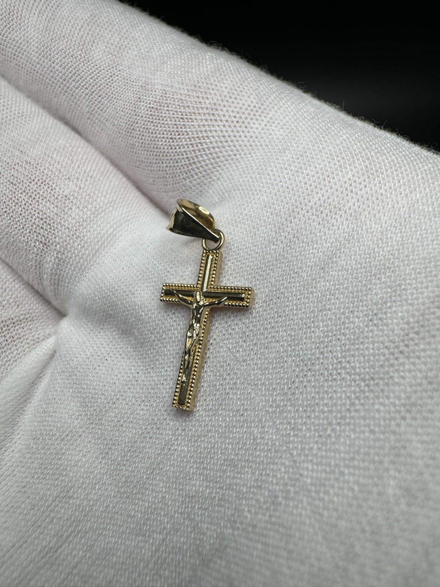 3/4” 14k Yellow Gold Square Crucifix 3.5mm Bail .8g