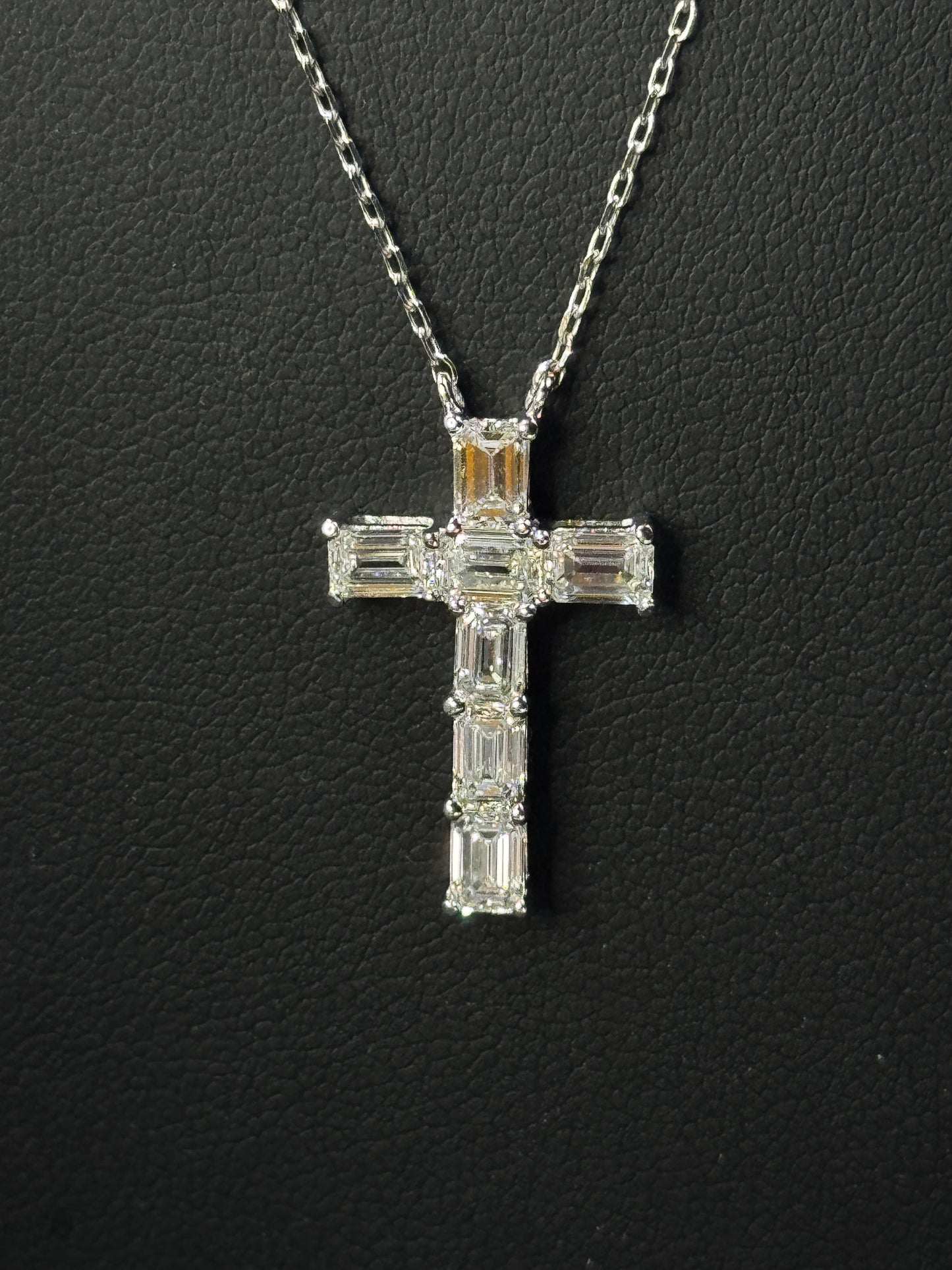 14k White Gold 1.75ctw Lab-Grown Diamond Cross Necklace – 18"
