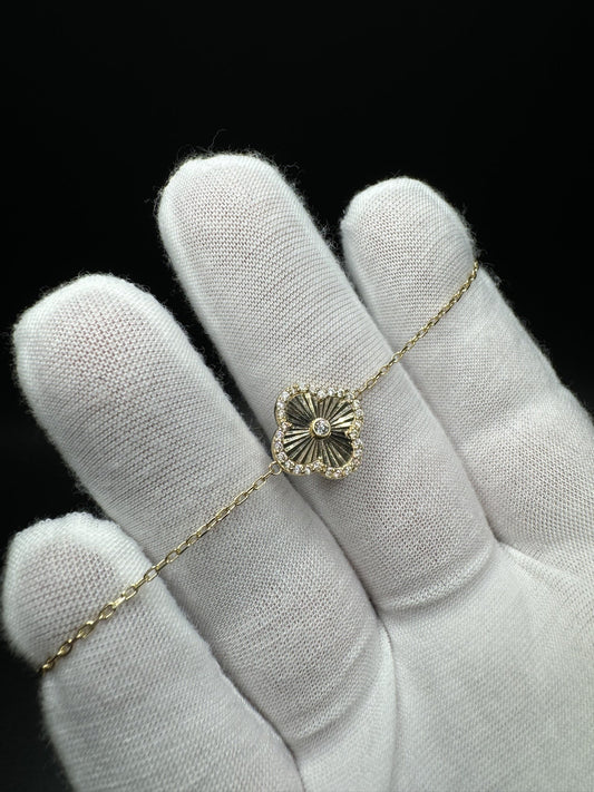 7-8” 14k Yellow Gold One Clover Bracelet 14mm 3.1g