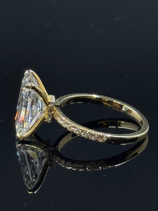 14k Yellow Gold Radiant Diamond Engagement Ring – 5.08ct F VS1 Hidden Halo, Size 7