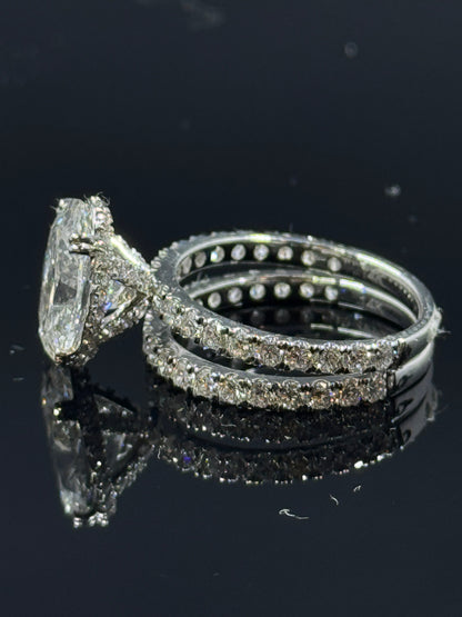 14k White Gold Oval Diamond Bridal Set – 5.46ctw, Size 7