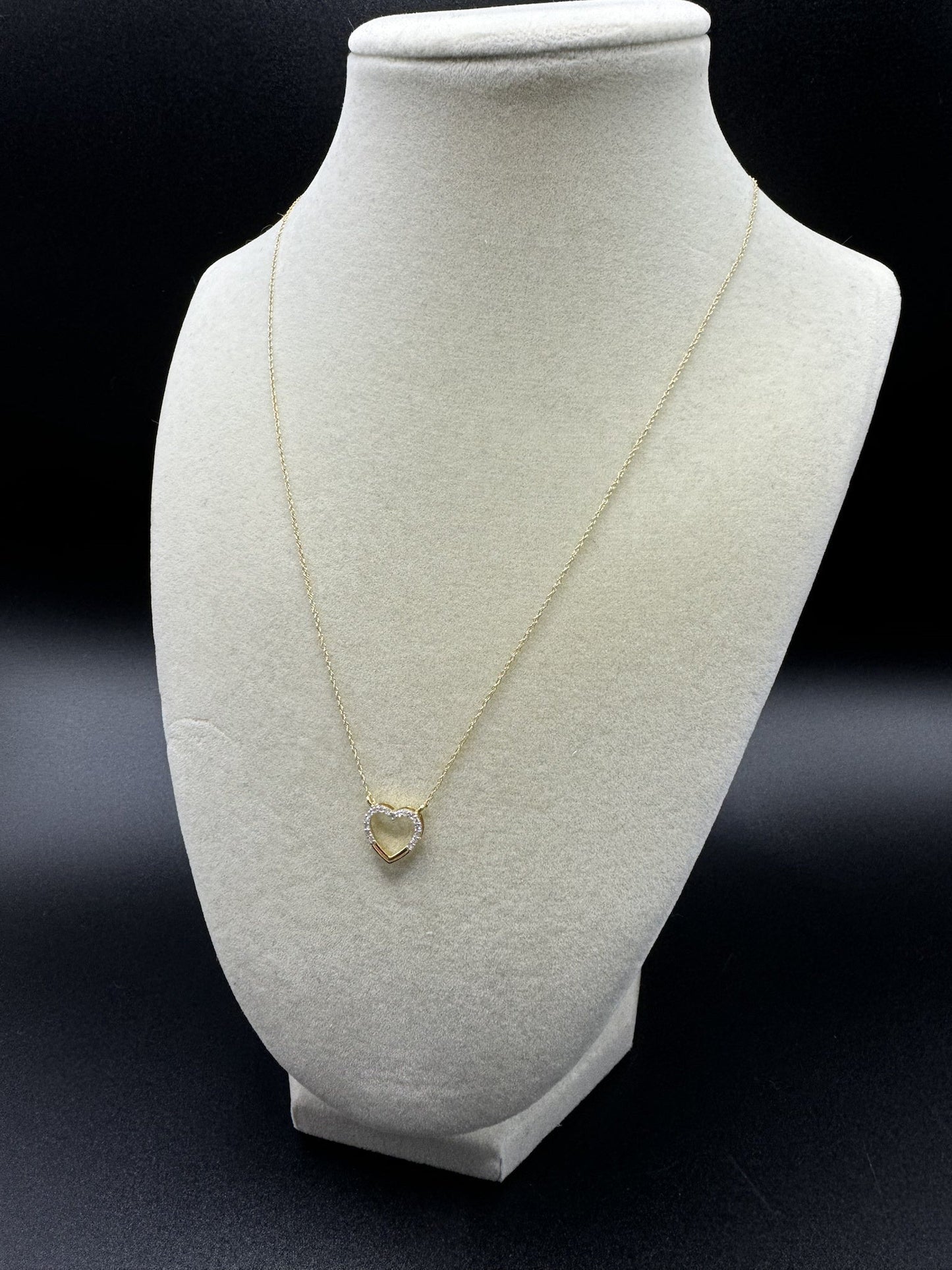 18” 10k Yellow Gold Heart Pendant Chain with 1/8ctw Natural Diamonds 1.0g