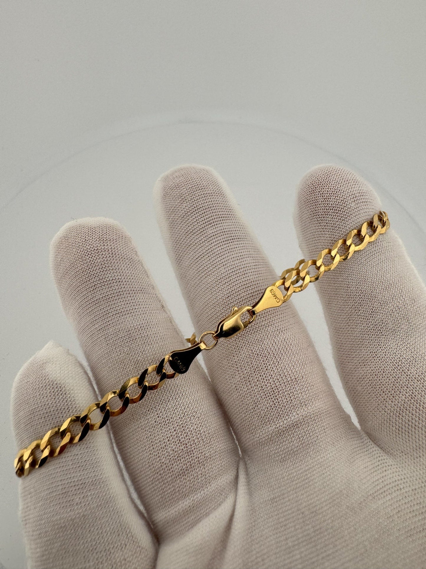 8.5” 14k Yellow Gold Curb 5mm 6.0g