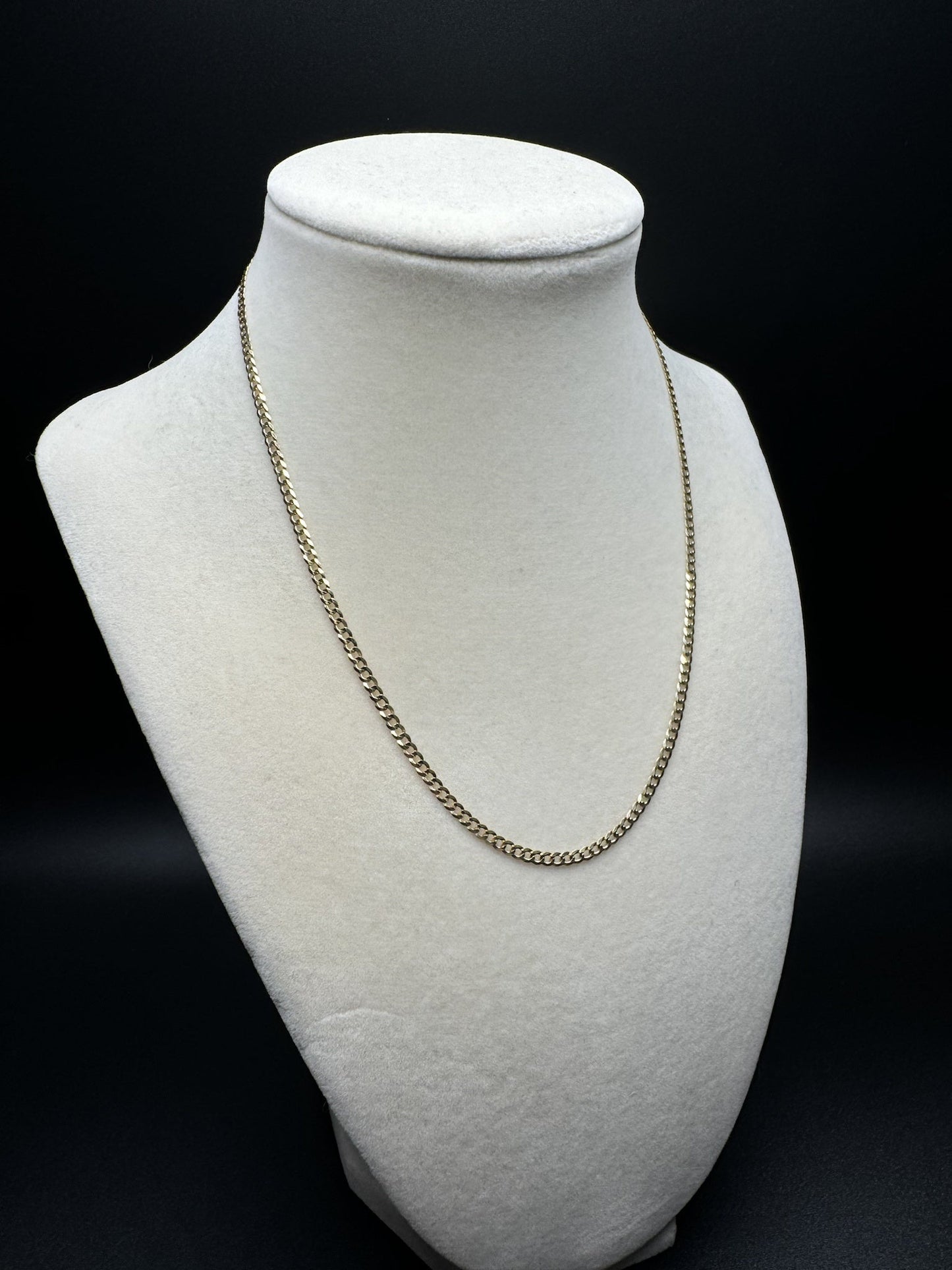 16” 14k Yellow Gold Curb 2.5mm 3.52g