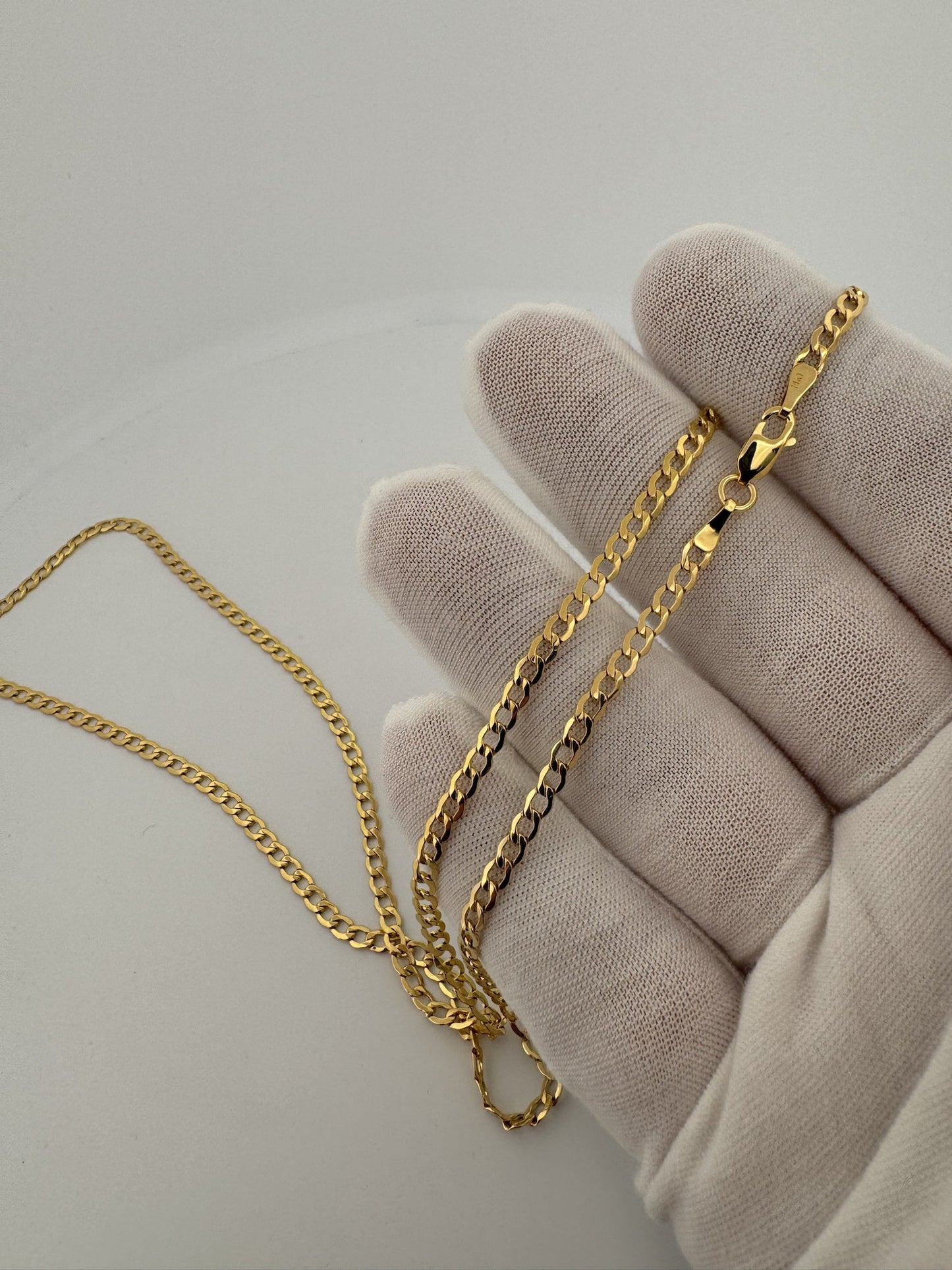 22” 14k Yellow Gold Curb 3mm 3.8g