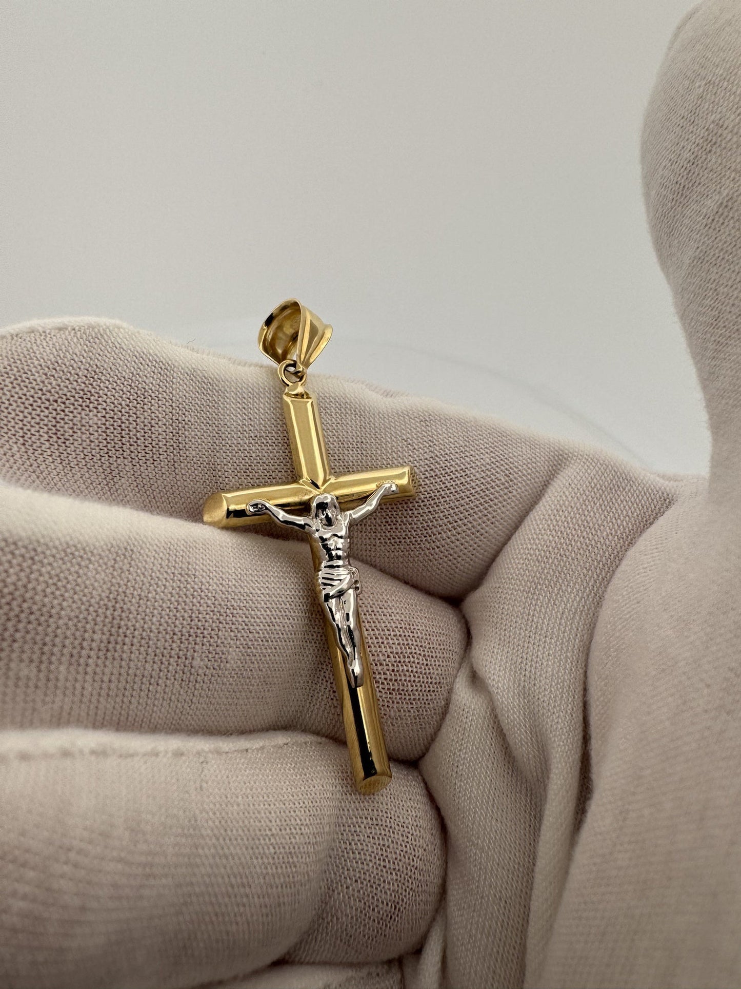 2” 14k Yellow Gold Cross & White Gold Crucifix 6mm Bail 2.56g