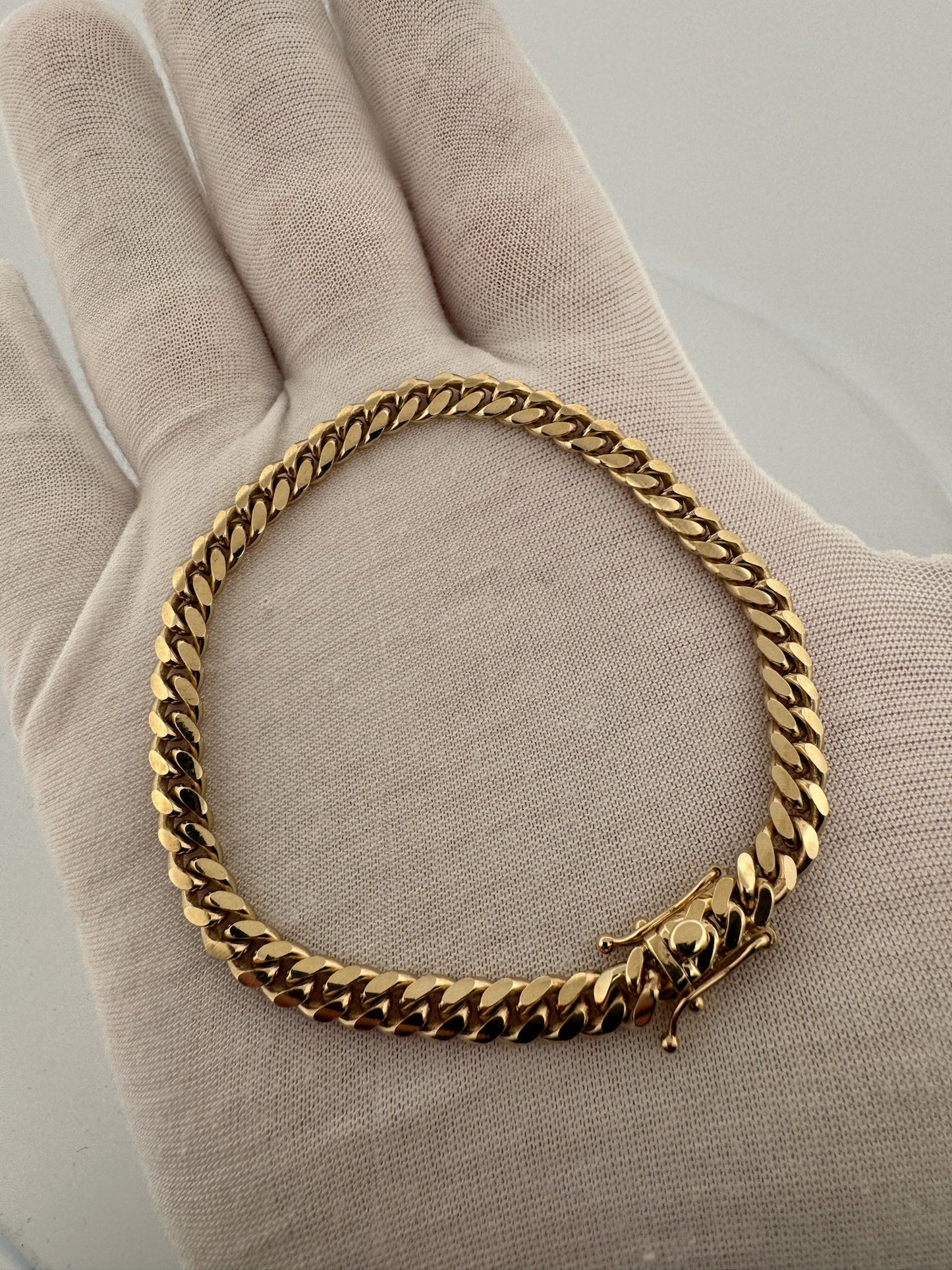 8” 10k Yellow Gold Cuban 6mm 17.7g