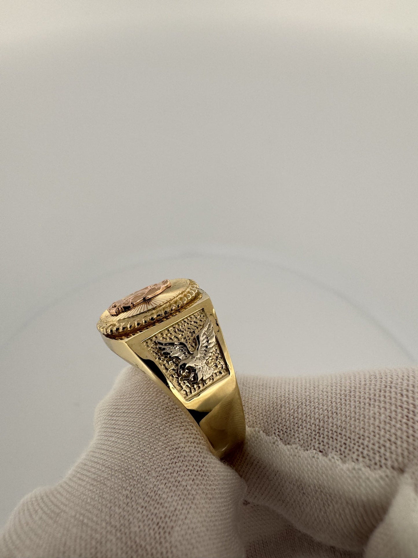 Size 11 10k Yellow Gold & Tri-Color Mary Ring 7.5g