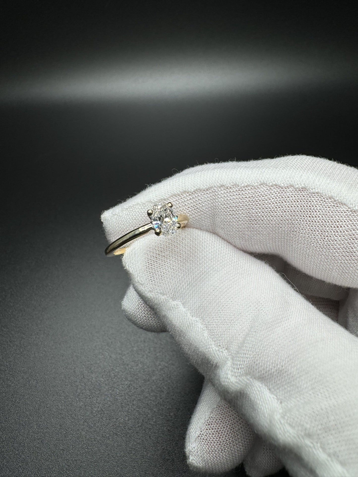 Size 4.5 14k Yellow Gold 1/2ct Oval Lab Diamond Solitaire Engagement Ring 1.64g