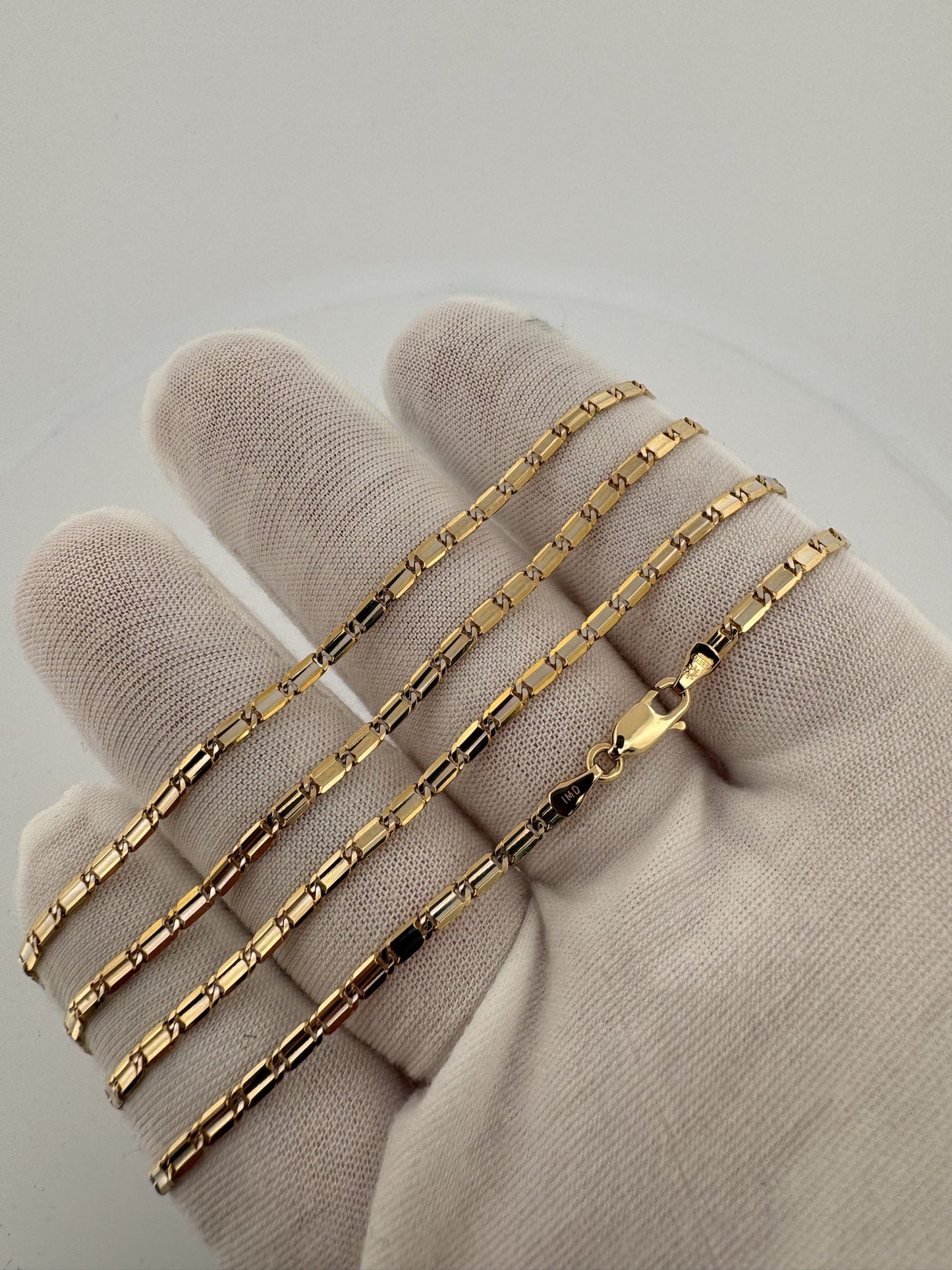 22” 14k Gold Two-Tone Flat Valentino 2.5mm 8.0g