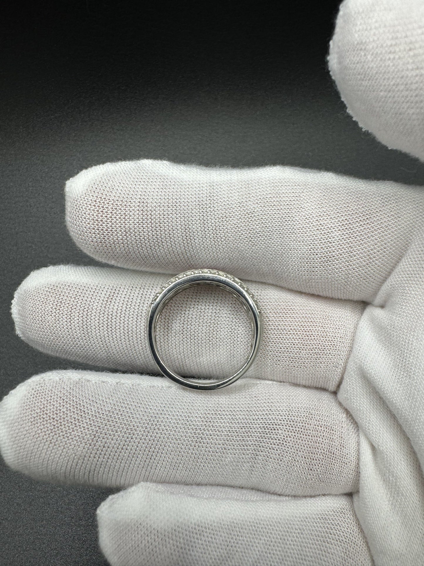 Size 9 Silver 1/3ctw Natural Diamond & Natural Ruby Ring 3.8g