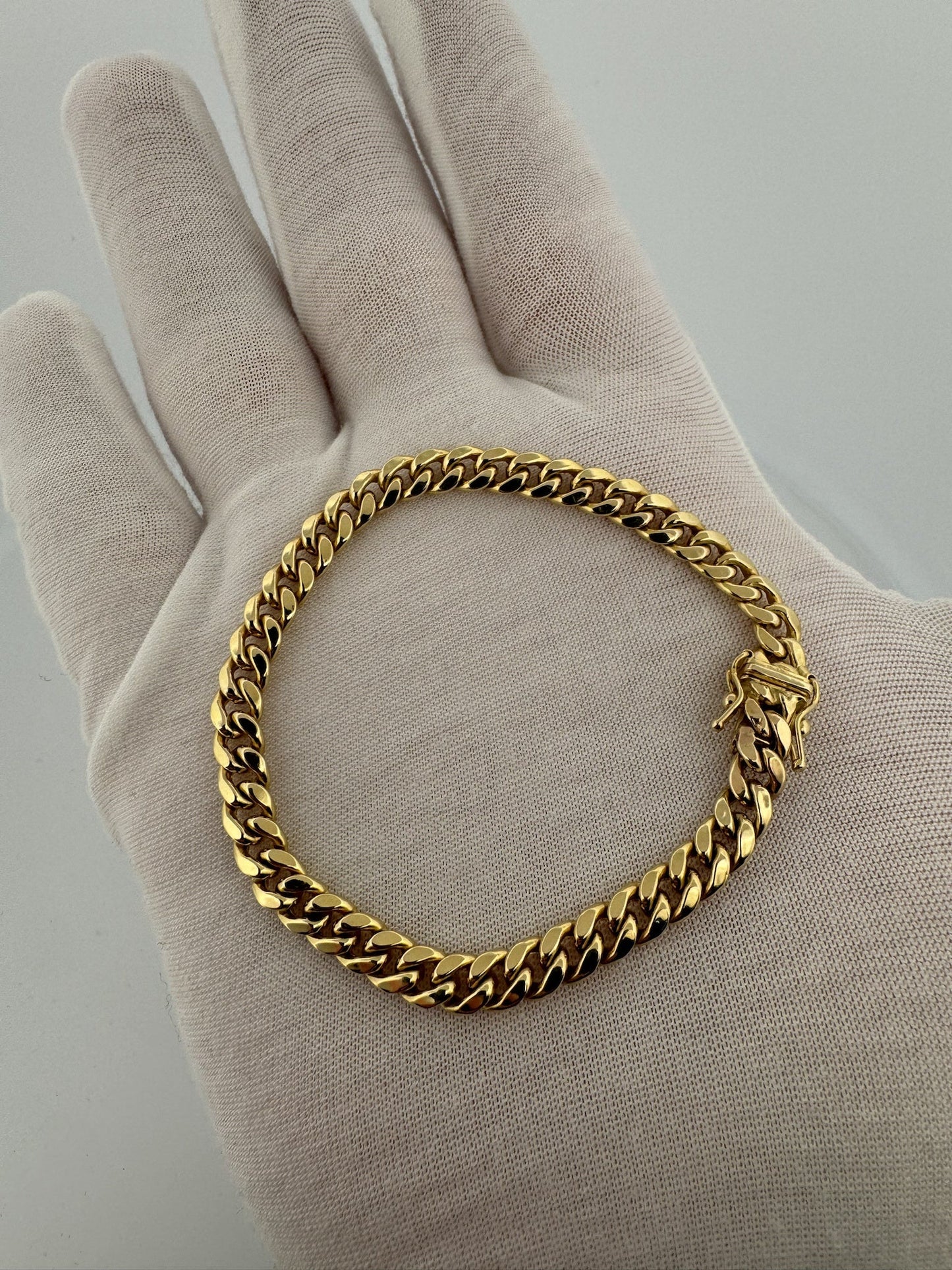 7” 14k Yellow Gold Cuban 6mm 7.5g
