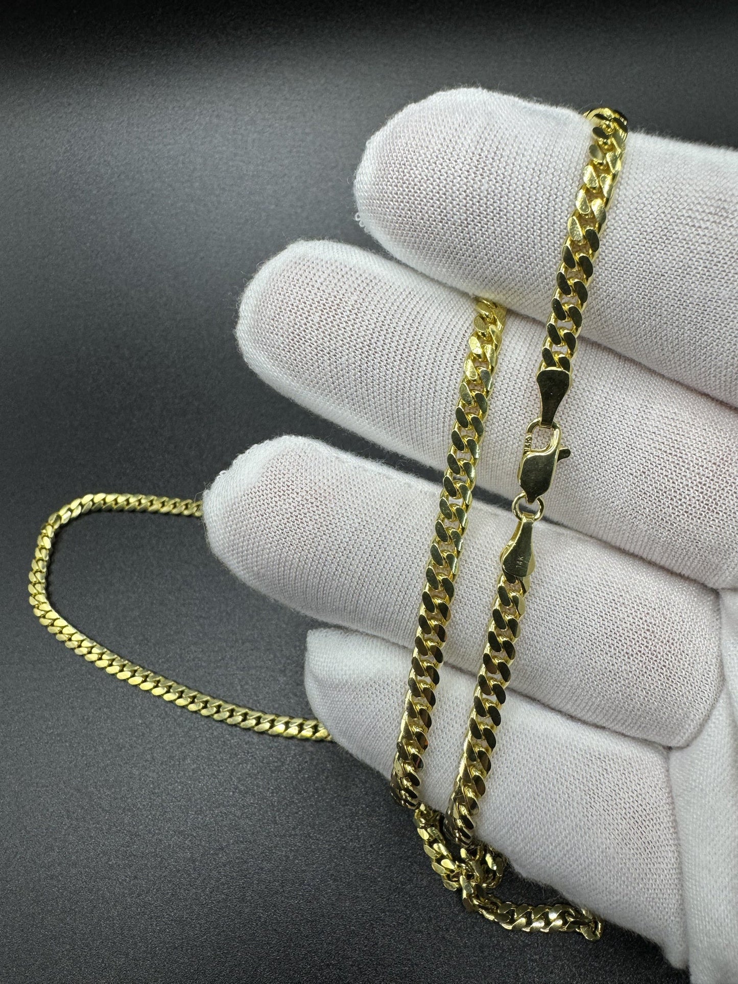24” 14k Yellow Gold Cuban 4mm 28.2g (lobster clasp)
