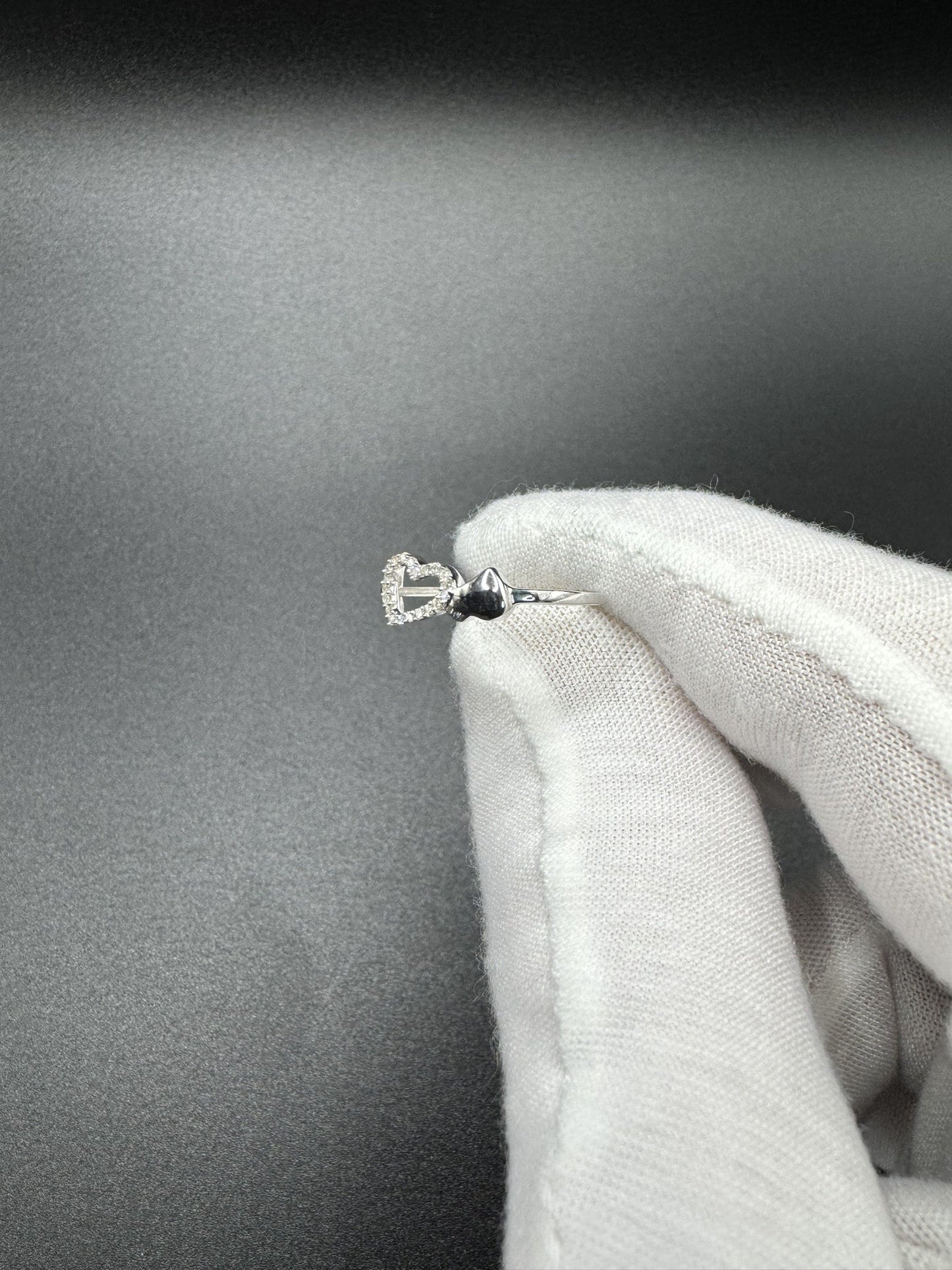 Size 7 10k White Gold Big & Little Heart Ring with Natural Diamonds .9g