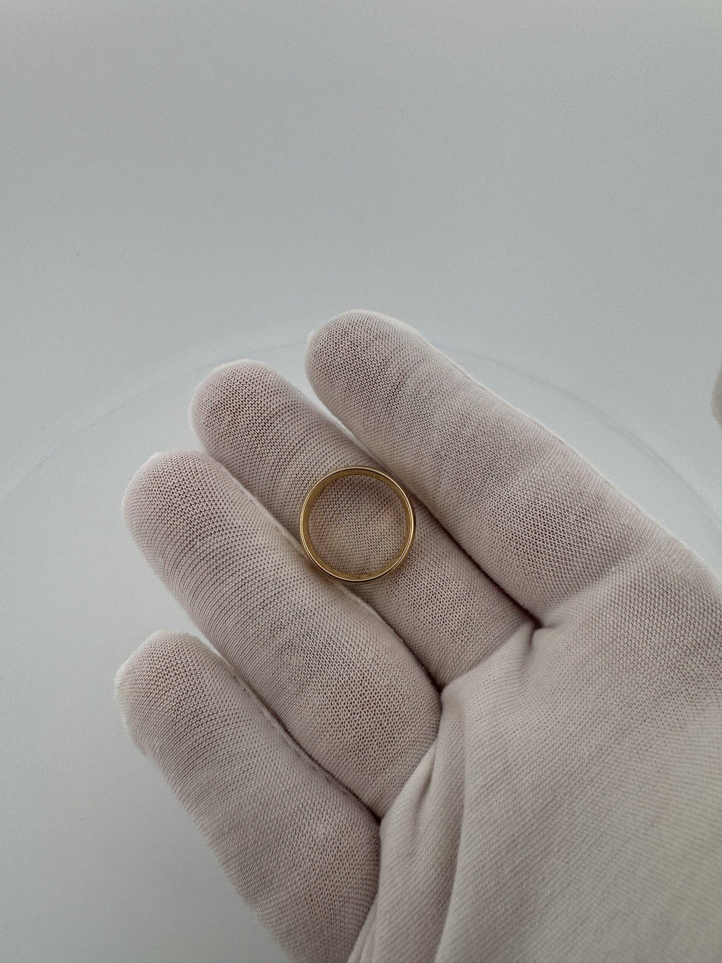 Size 6 14k Yellow Gold 6mm Cigar Band 6.2g