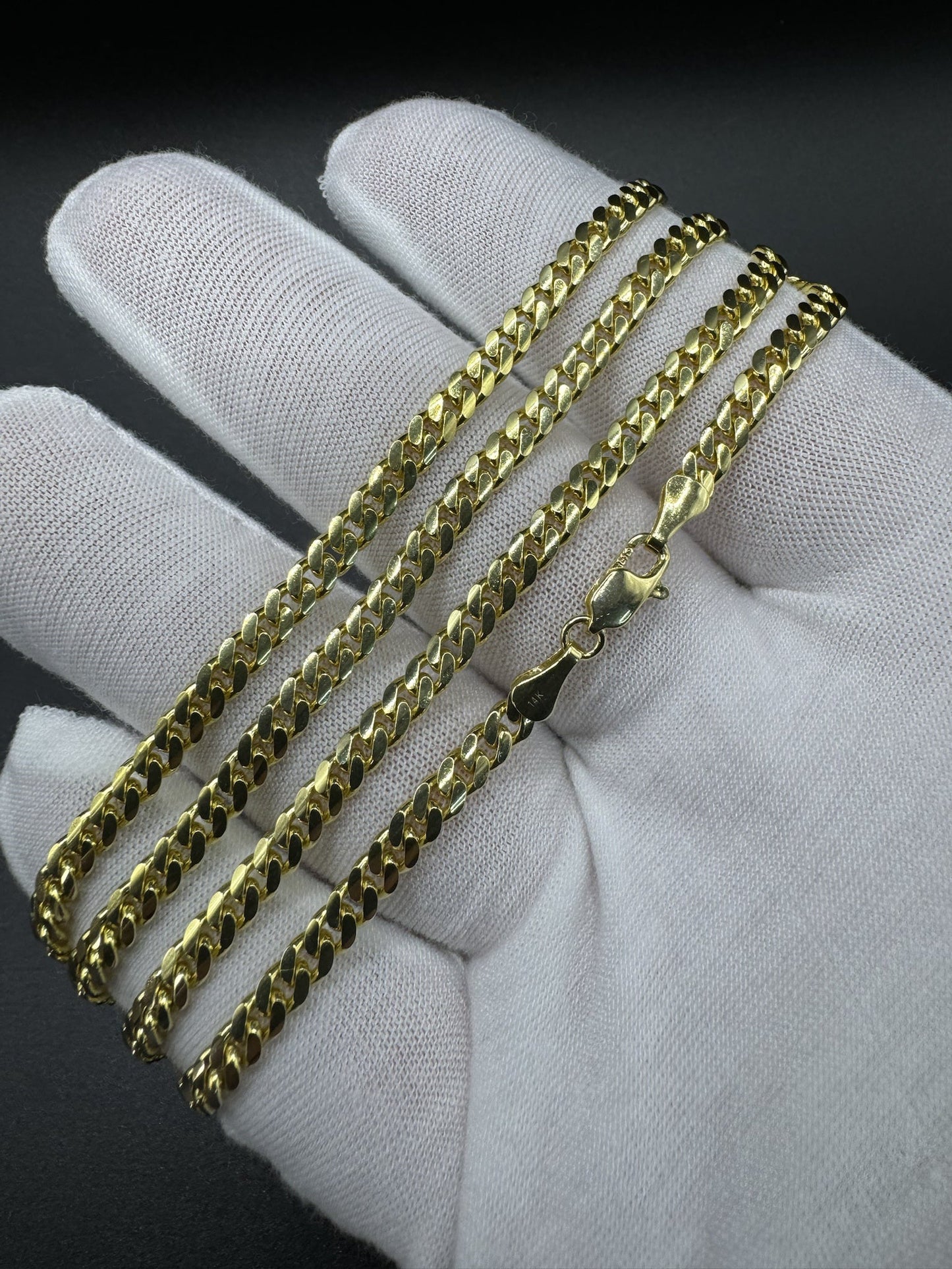 24” 14k Yellow Gold Cuban 4mm 28.2g (lobster clasp)